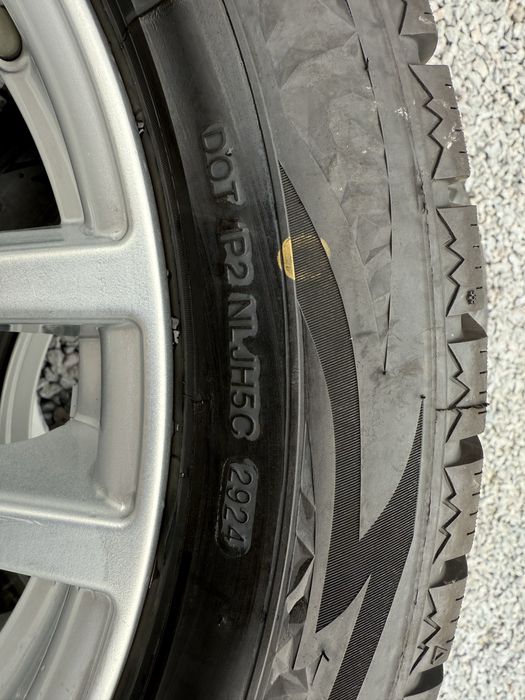 Jante BMW iarna 225 50 R17 cu anvelope noi 8 mm