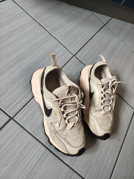 Adidași Nike dama Nr 38.5