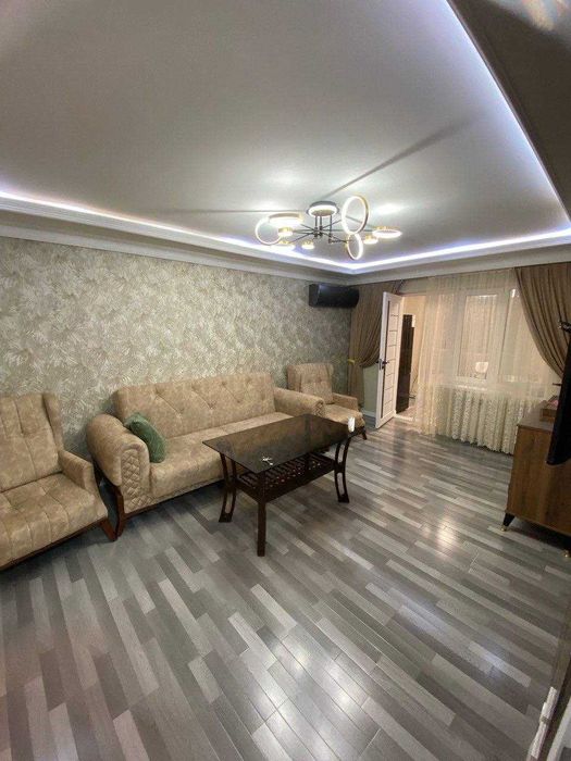 Novza merto 5 minut 3 xonalik kvartira Srochno topshiriladi