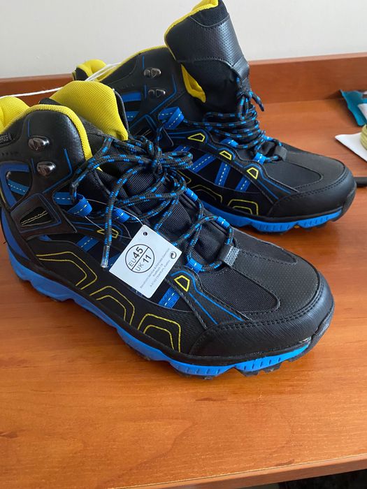 Мъжки спортни зимни обувки