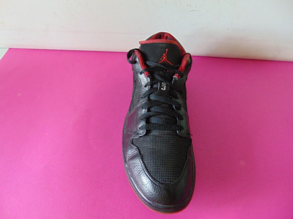 Nike Air Jordan 1 Retro номер 46 Оригинални мъжки кецове.
