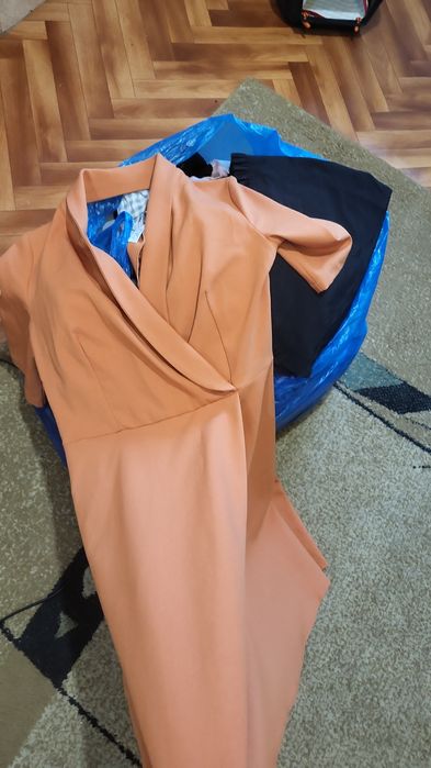 Платья, сарафаны 42р