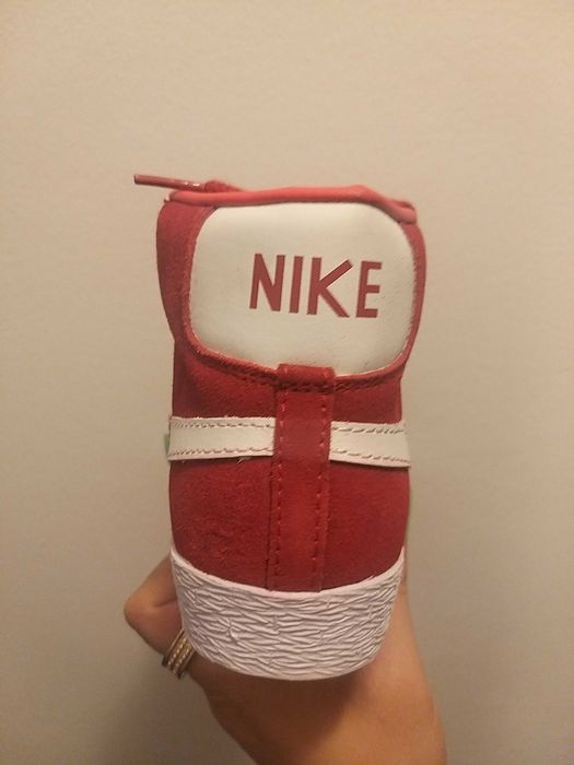 Adidasi Nike marimea 37.5