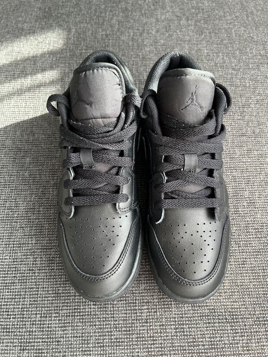 Чисто нови маратонки