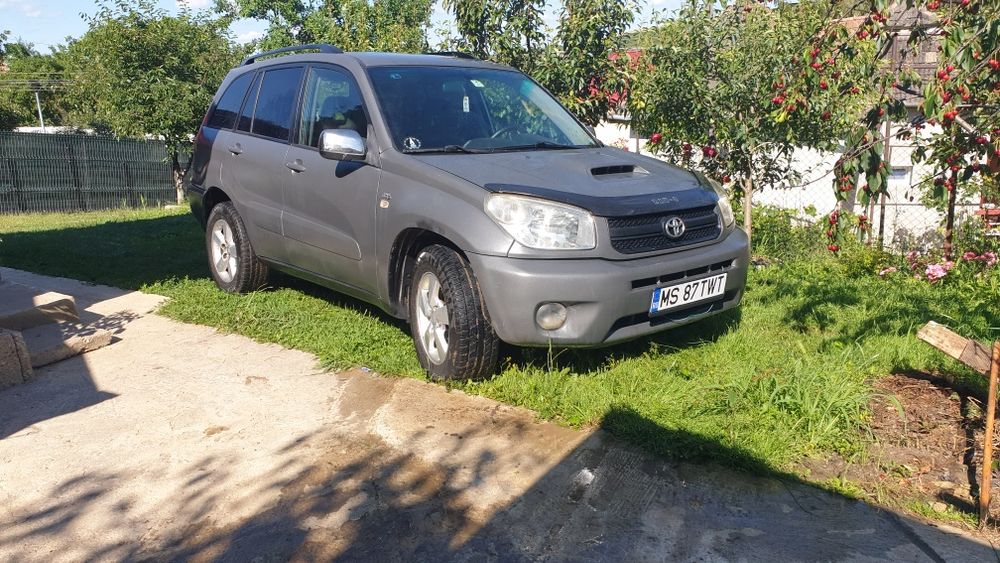 de vanzare toyota rav 4