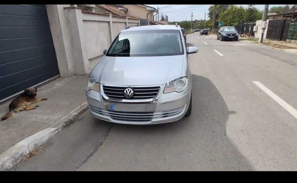 VW Touran   acte valabile 05/2026