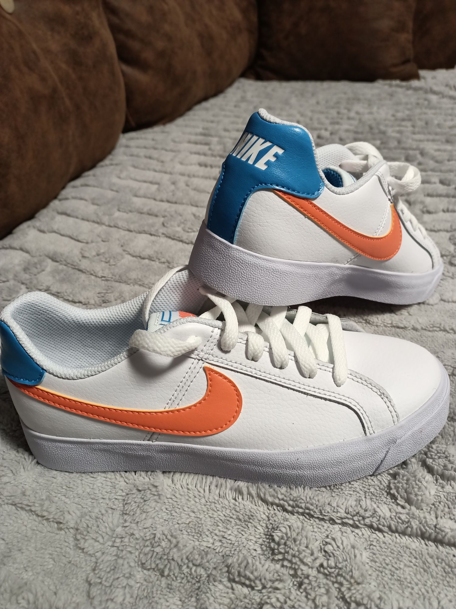 WMNS Nike Court Royale Ac