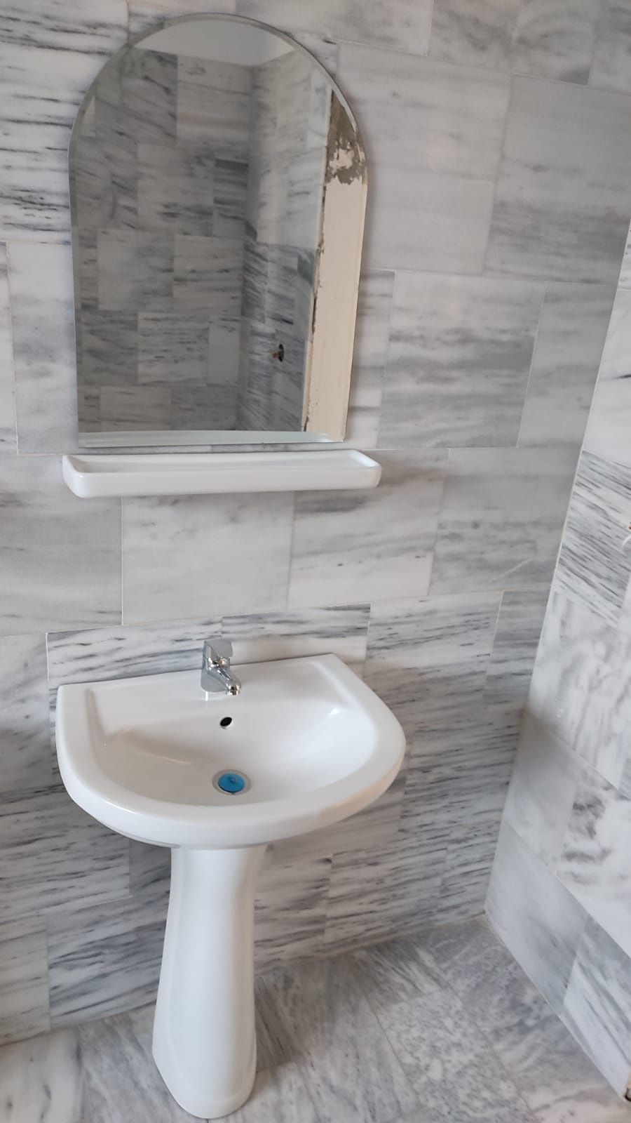 Firma efectuăm instalații termice și sanitare
