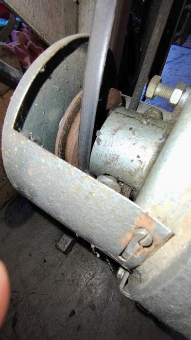 vînd sau dezmebrez mașină de cusut cugir