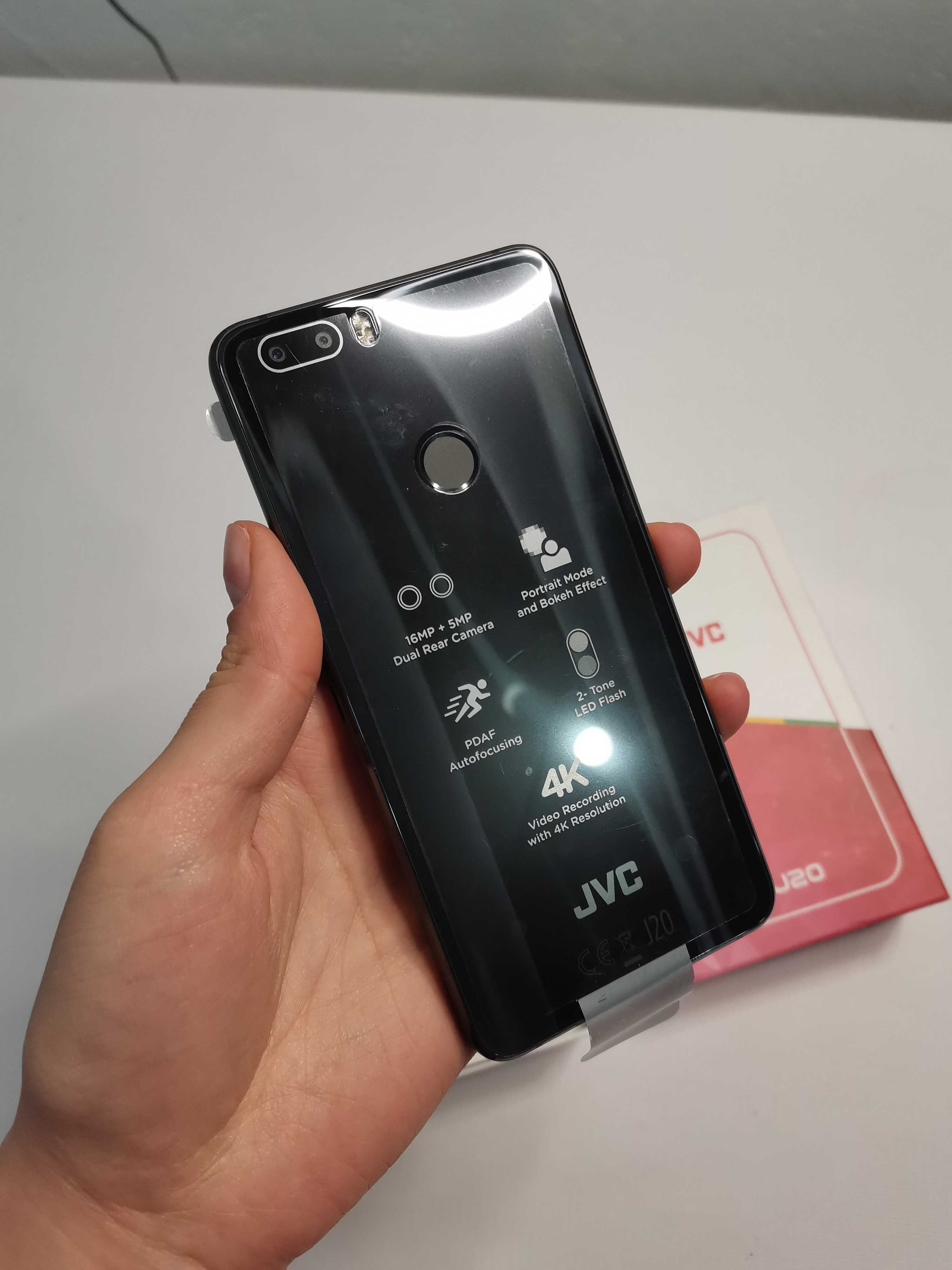 Продается новый смартфон JVC