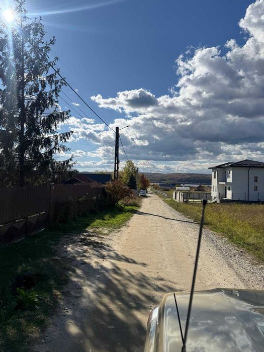 Teren lac Budeasa, planul secund 8000mp