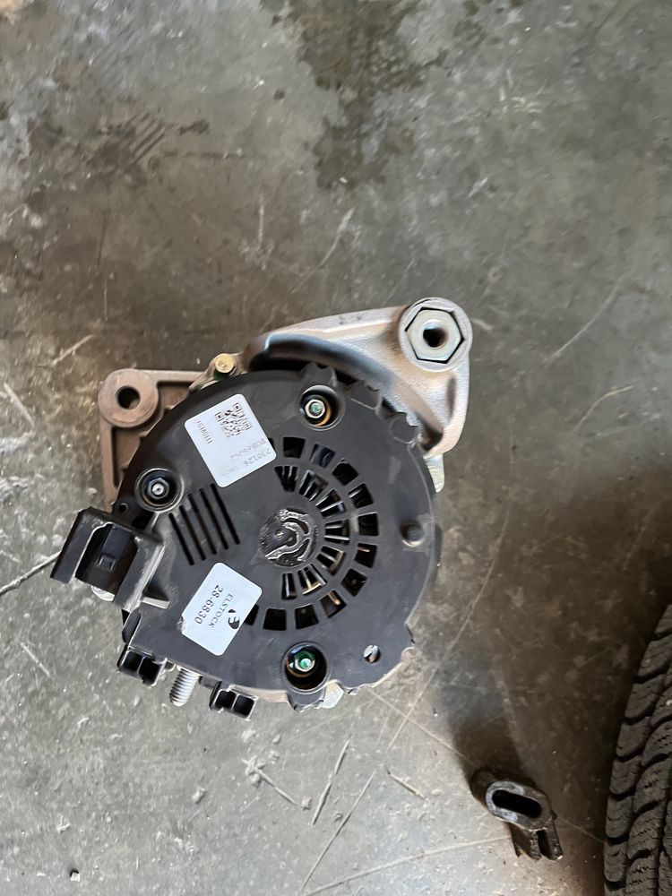 Alternator bmw f30 f31 2014 nou