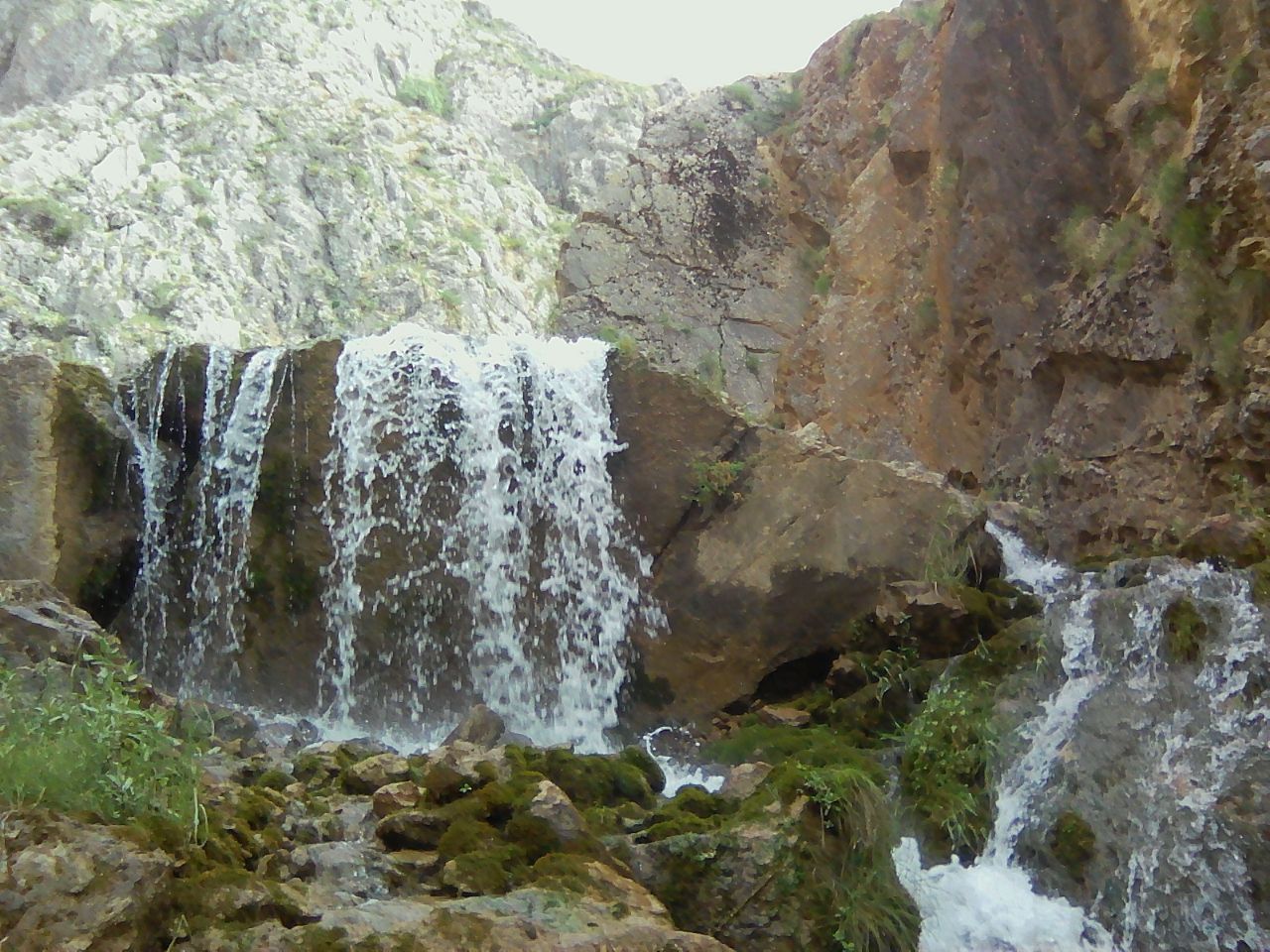 Дача в живописном Богустане недалеко водопад