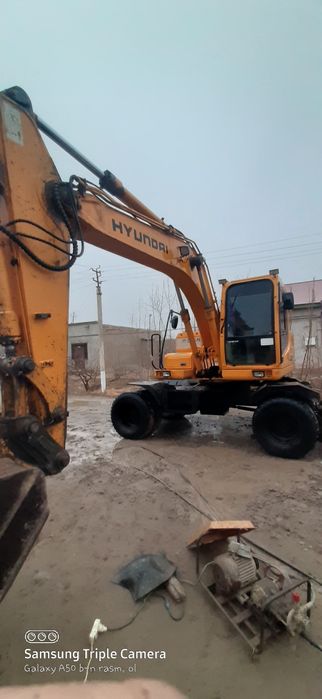 Xyundaiy 1400 sotiladi