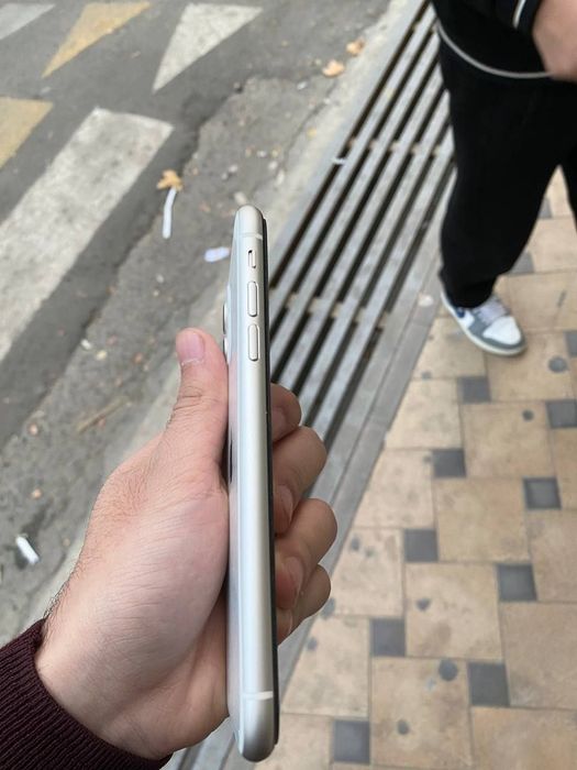 iPhone 11 idial tozasidan