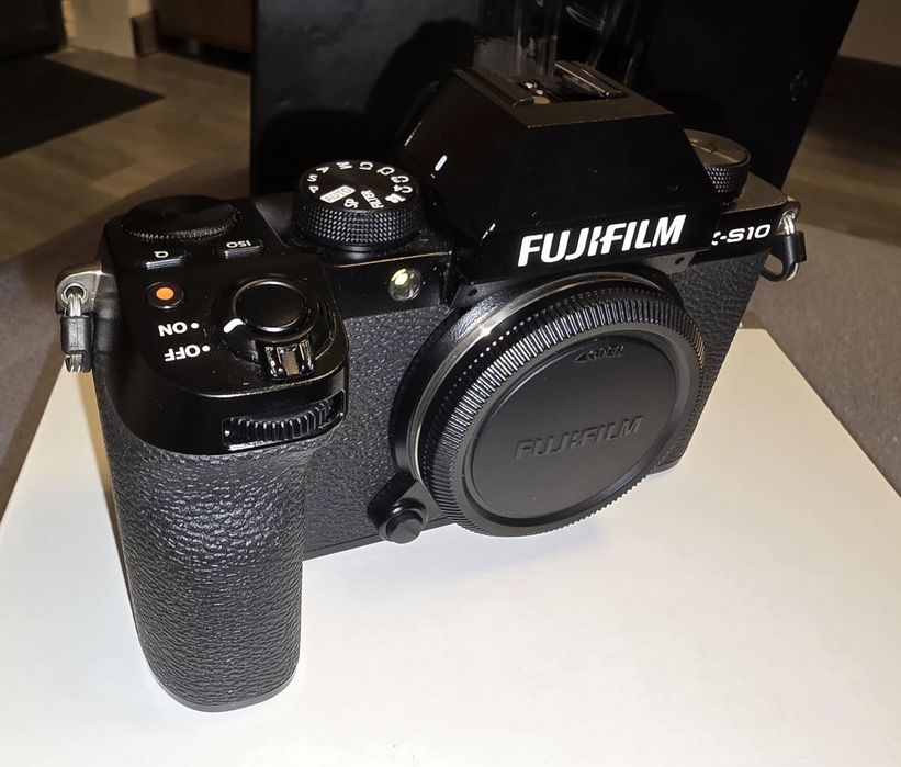 Camera Fujifilm x-s10 noua
