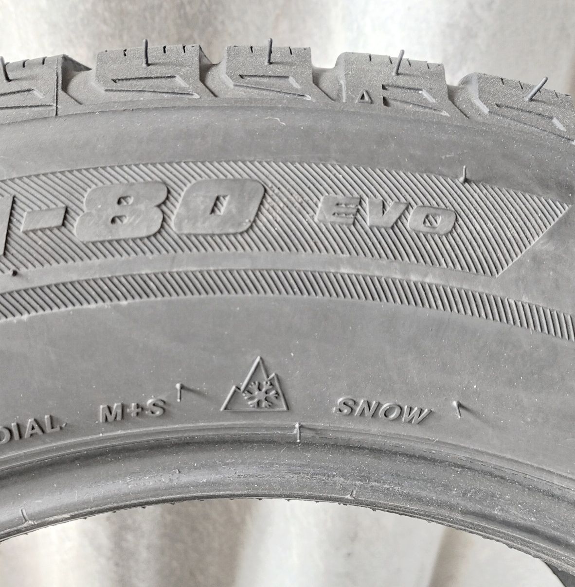 225/60 R17 -Audi A6-C8, Hyundai-Tucson, Subaru-Forester, Jeep-Compass.