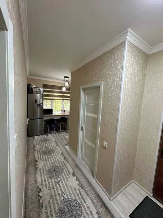 Редкий вариант! 1 в 2 с ремонтом и палисадником топ локация 14 квартал