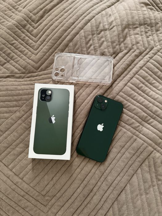 Продаю айфон 13, 256 гб