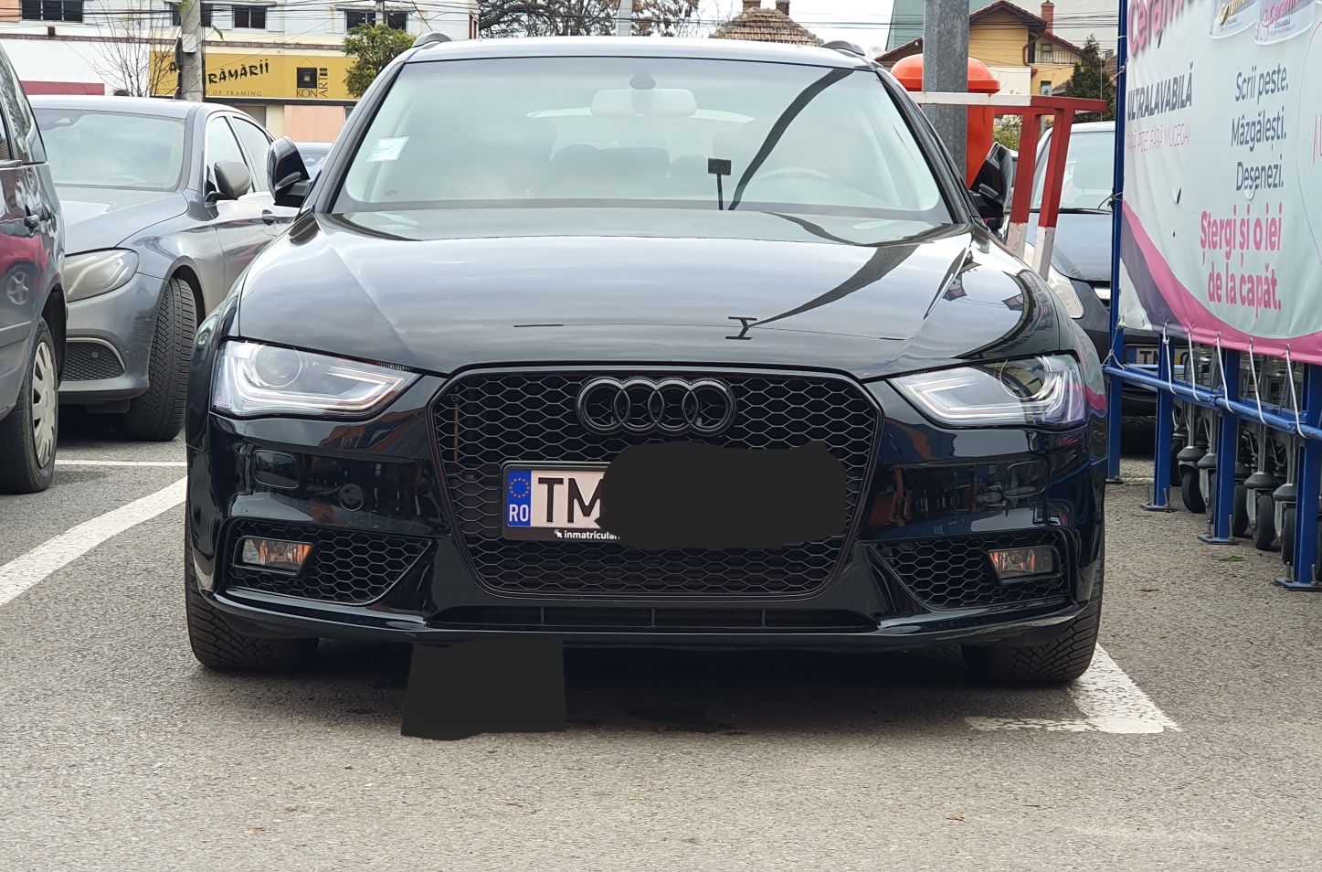 Grila RS look AUDI A4 B8.5 FACELIFT - finisaj NEGRU LUCIOS