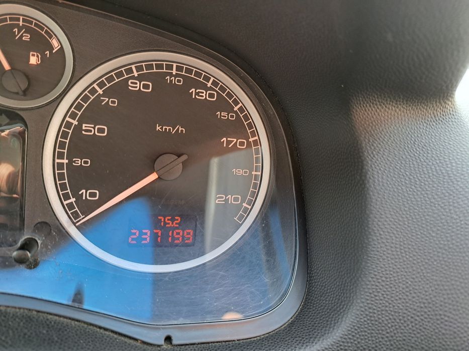 Peugeot 307 2.0 HDI 136к.с.