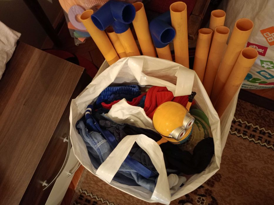 Подарявам дрешки и играчки -Запазени