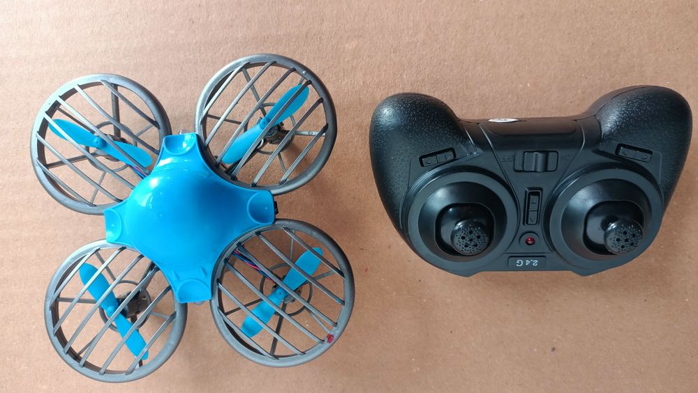 Dronă Nouă Eachine Flyhal Quadcopter Interactiv Cu Telecomandaă