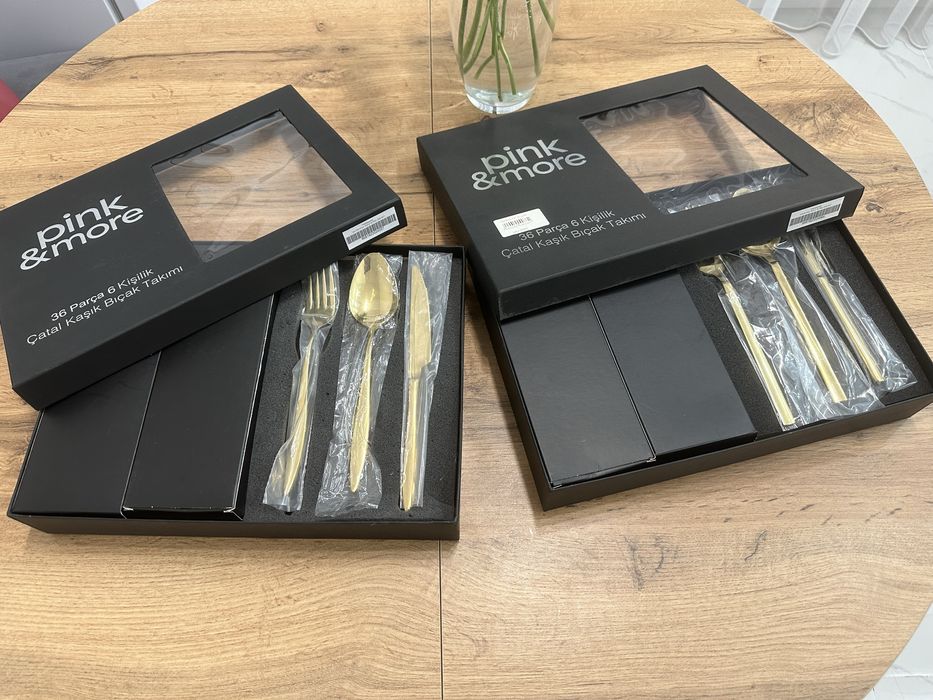 Набор ложек и вилок