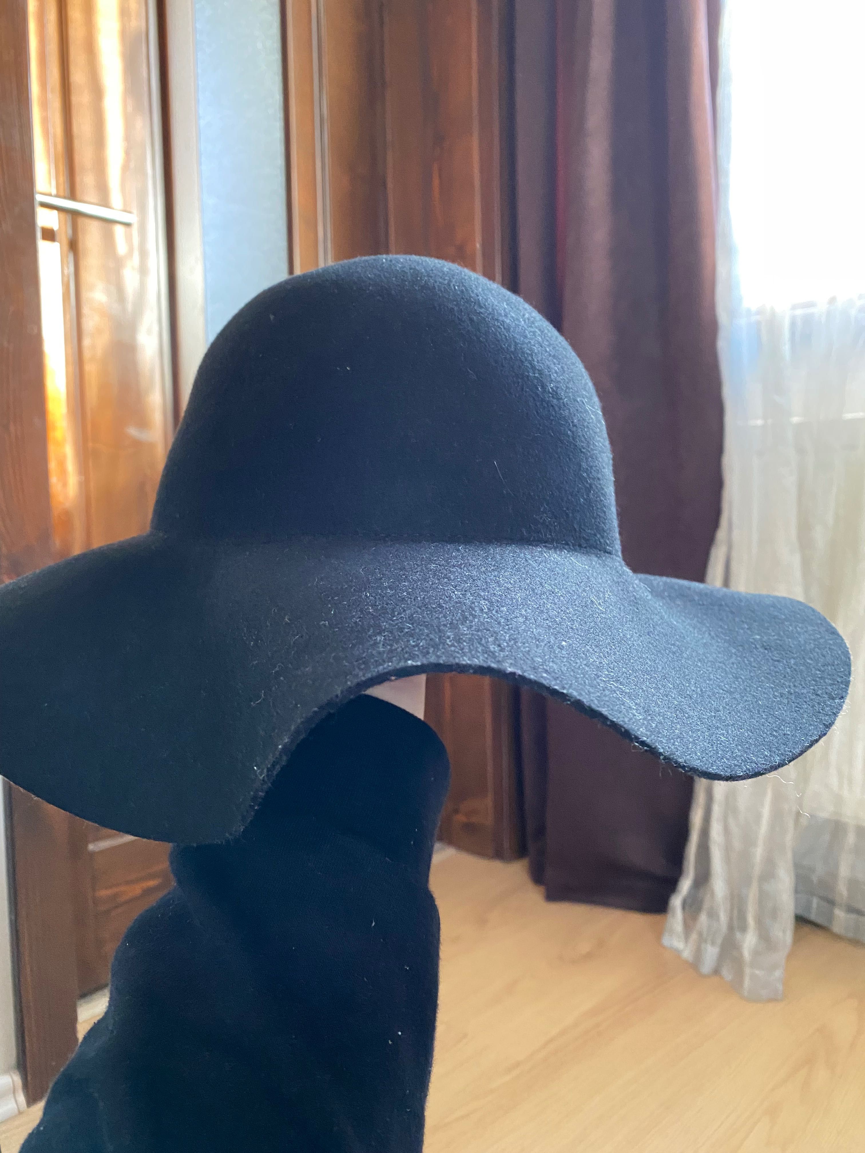Palarie H&M noua