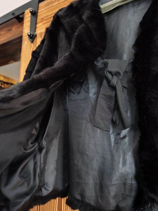 Haina blana artificiala