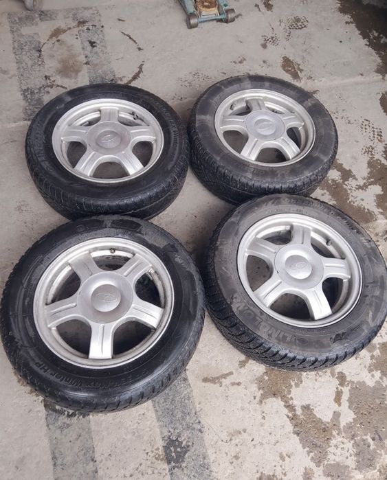 Продам комплект шины и диски