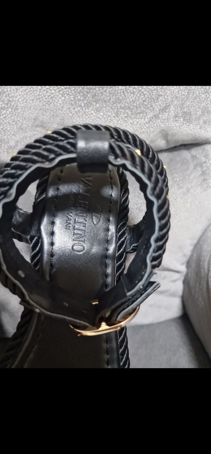 Sandale superbe Valentino 38