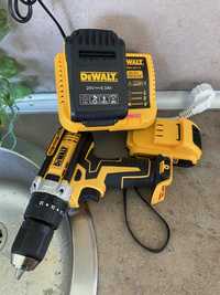 Винтоверт DeWalt