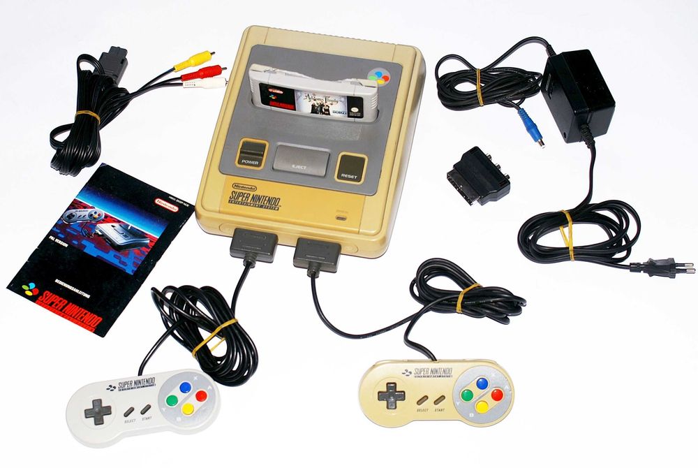 SNES Super Nintendo конзола + подарък игра The Addams Family Нинтендо