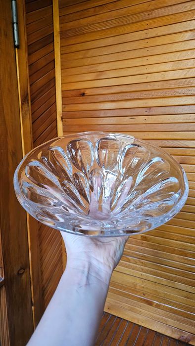 Хрустальные вазы в идеальном состоянии