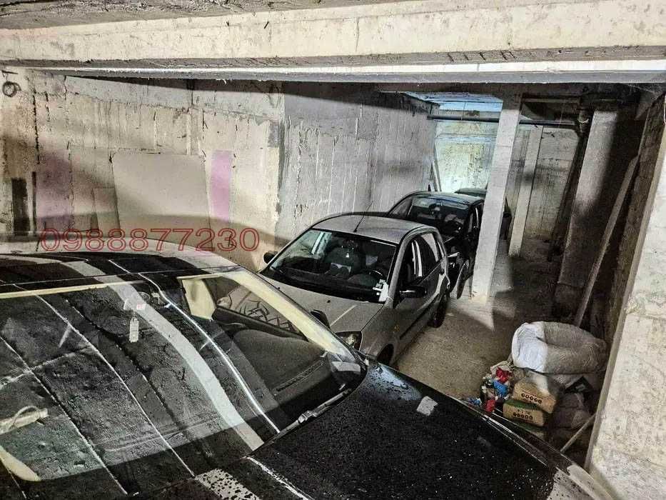 Продавам ГАРАЖ / СКЛАД / за до 5 автомобила, ЗОРА 20