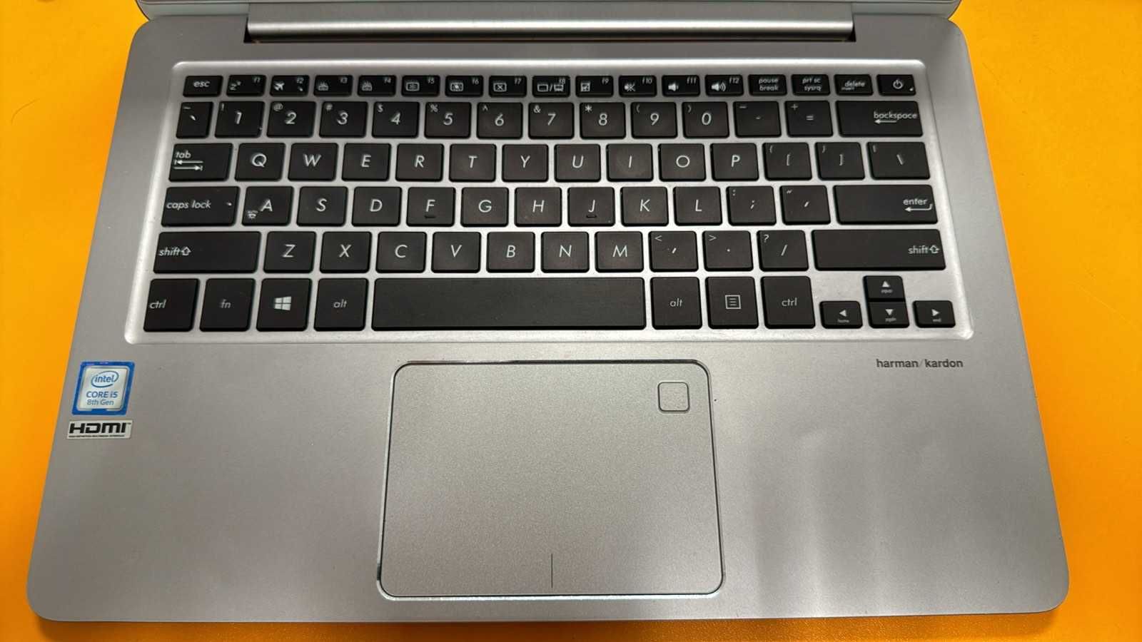 Asus ZenBook 13.3'' UX330U Intel Core i5-7200U 8GB RAM Win 10