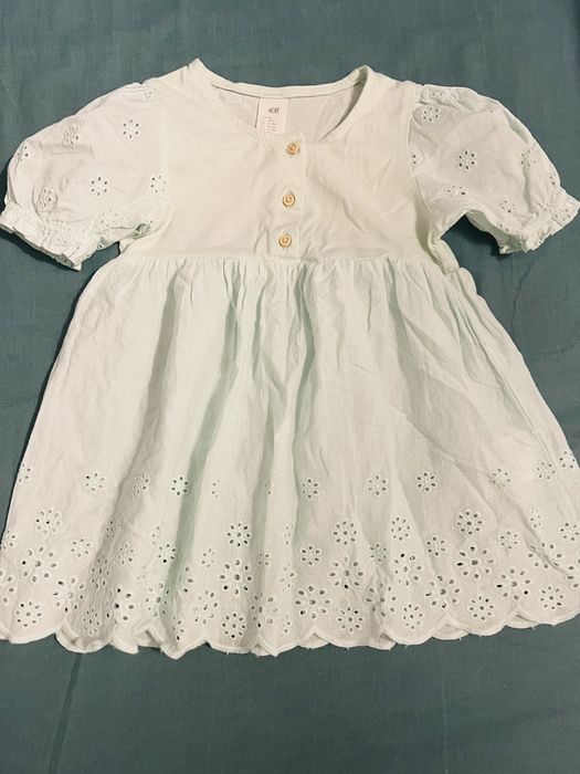 Lot rochitele HM, marimea 80/86