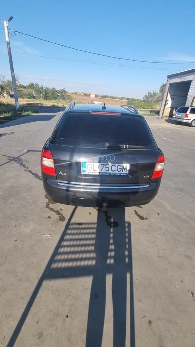 Vând audi a4  b6