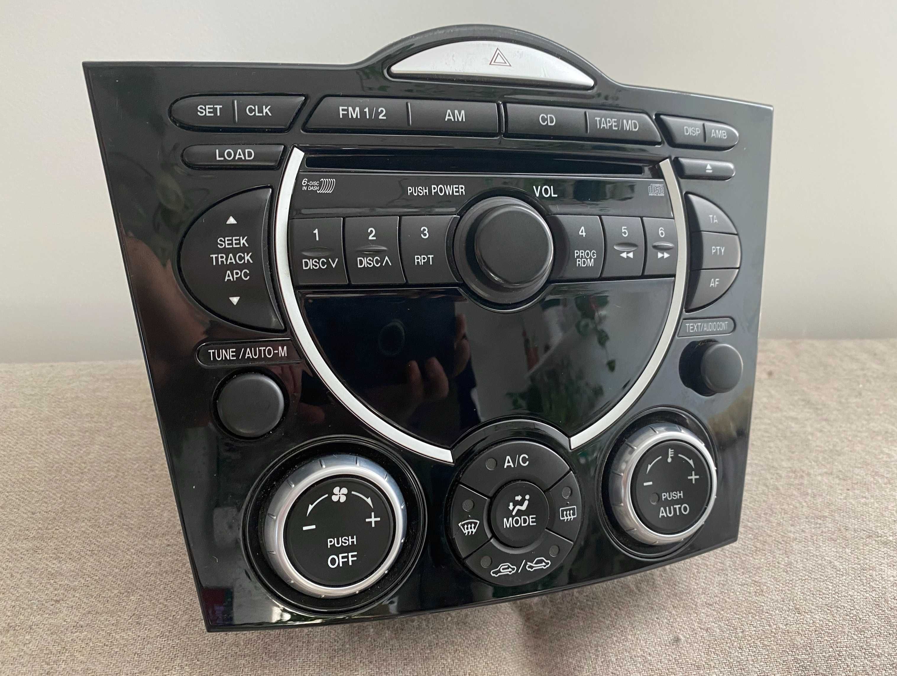 Unitate CD Player + magazie 6 CD comenzi climatizare Mazda RX 8