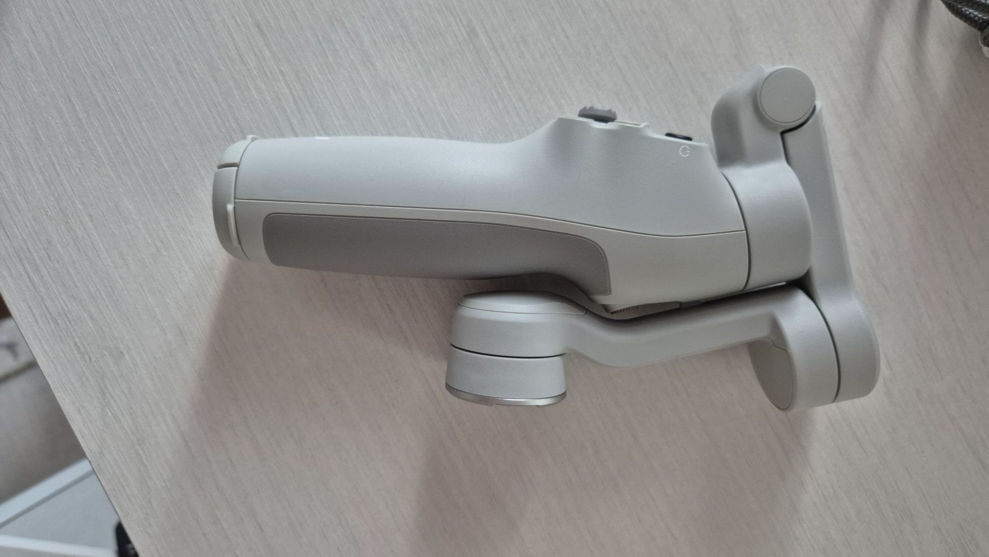 DJI Osmo Mobile 7
