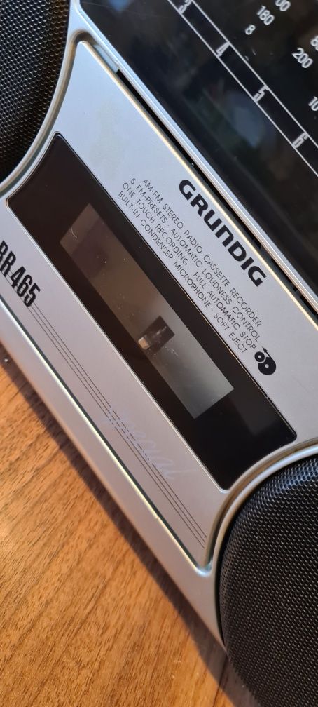 Radiocasetofon Grundig RR465,sunet de exceptie,calitate la pret redus