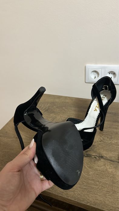 Sandale toc inalt si platforma