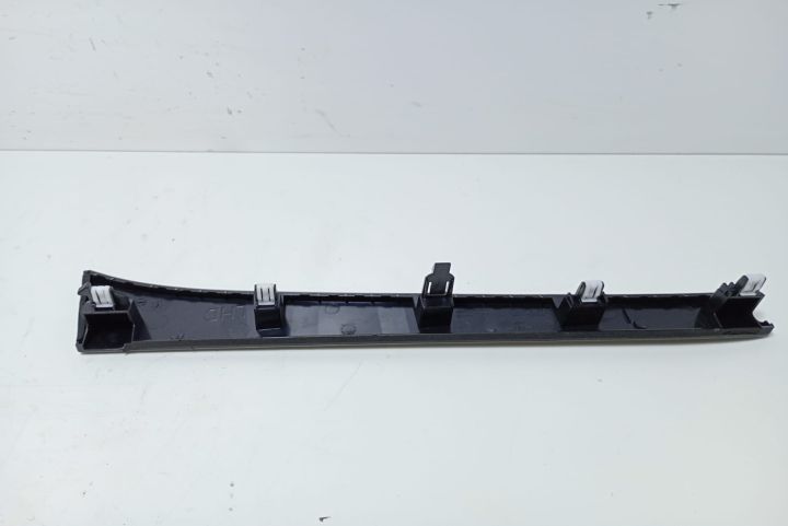 Trim ornament torpedou bord 68411HV00A Nissan Qashqai a 2-a generatie