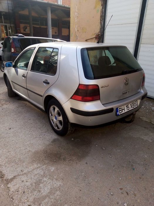 Vind Golf 4 diesel 2001 motor ALHX01 excelentă PT începători sau oraș