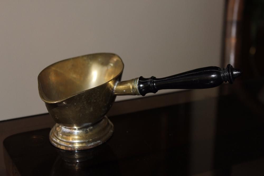 съд за сосове