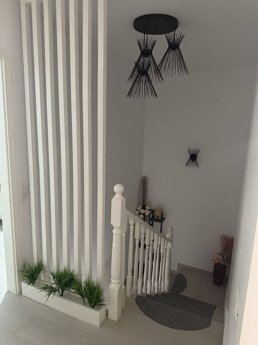 Închiriez casă în Săcălaz