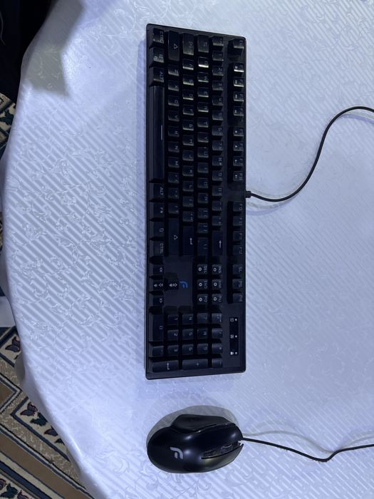 Клава механическая и мышка