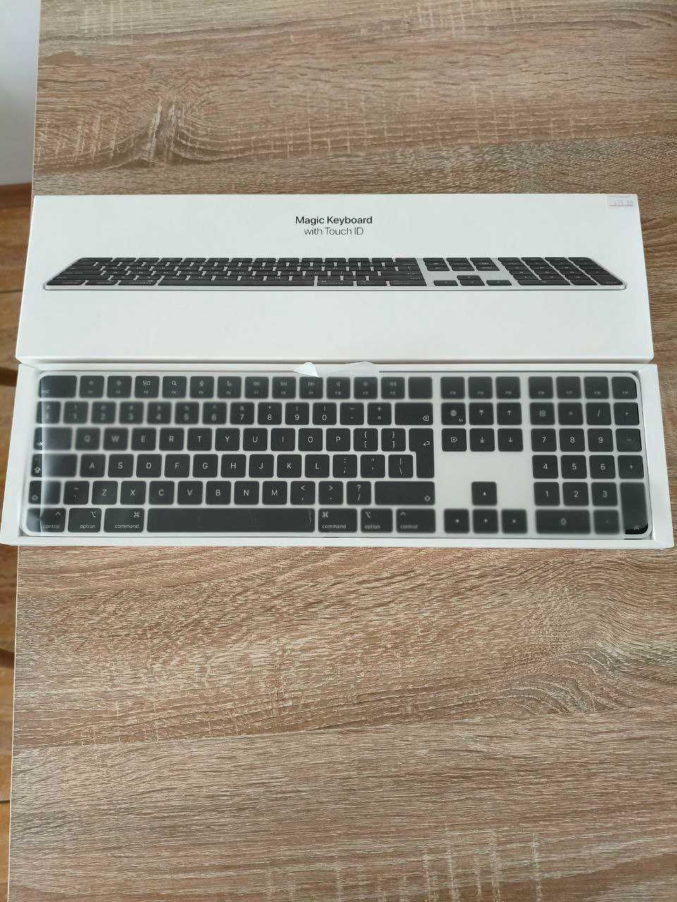 Клавиатура Apple Magic Keyboard (MMMR3Z/A), Touch ID, Numeric Keypad