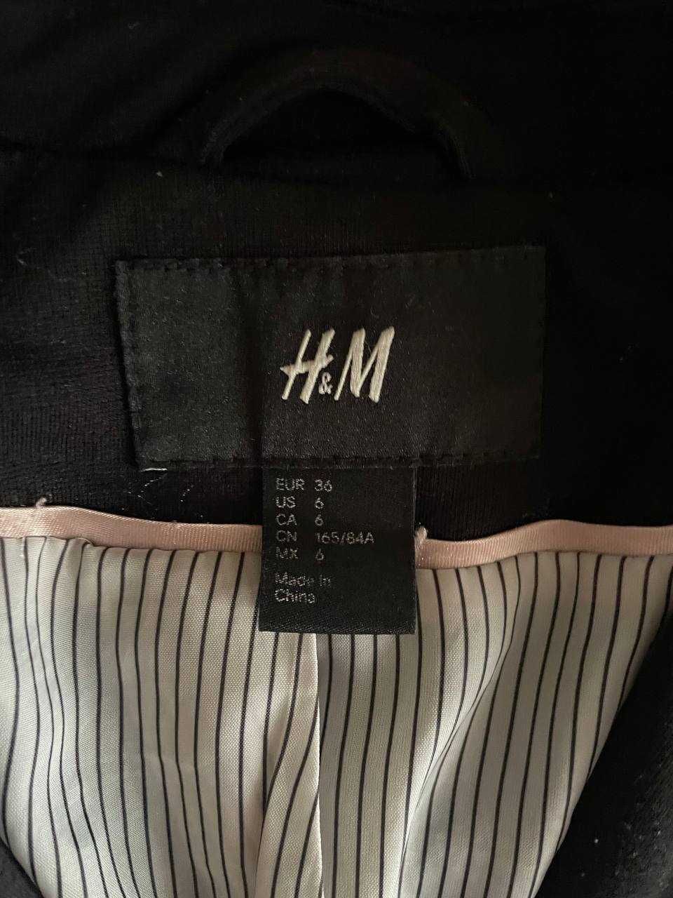 Черно дамско сако H&M